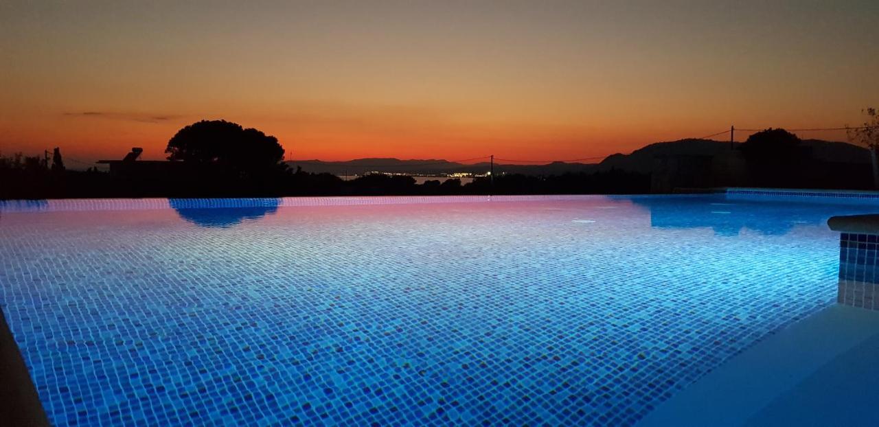 Villa Sealine Pefki  Bagian luar foto
